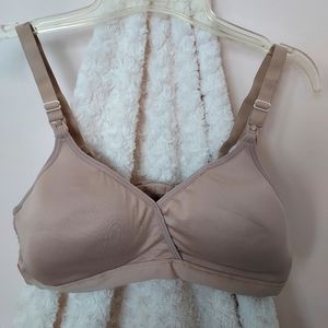 Playtex Nursing Shaping Foam Wirefree Bra US4958 Medium Maternity